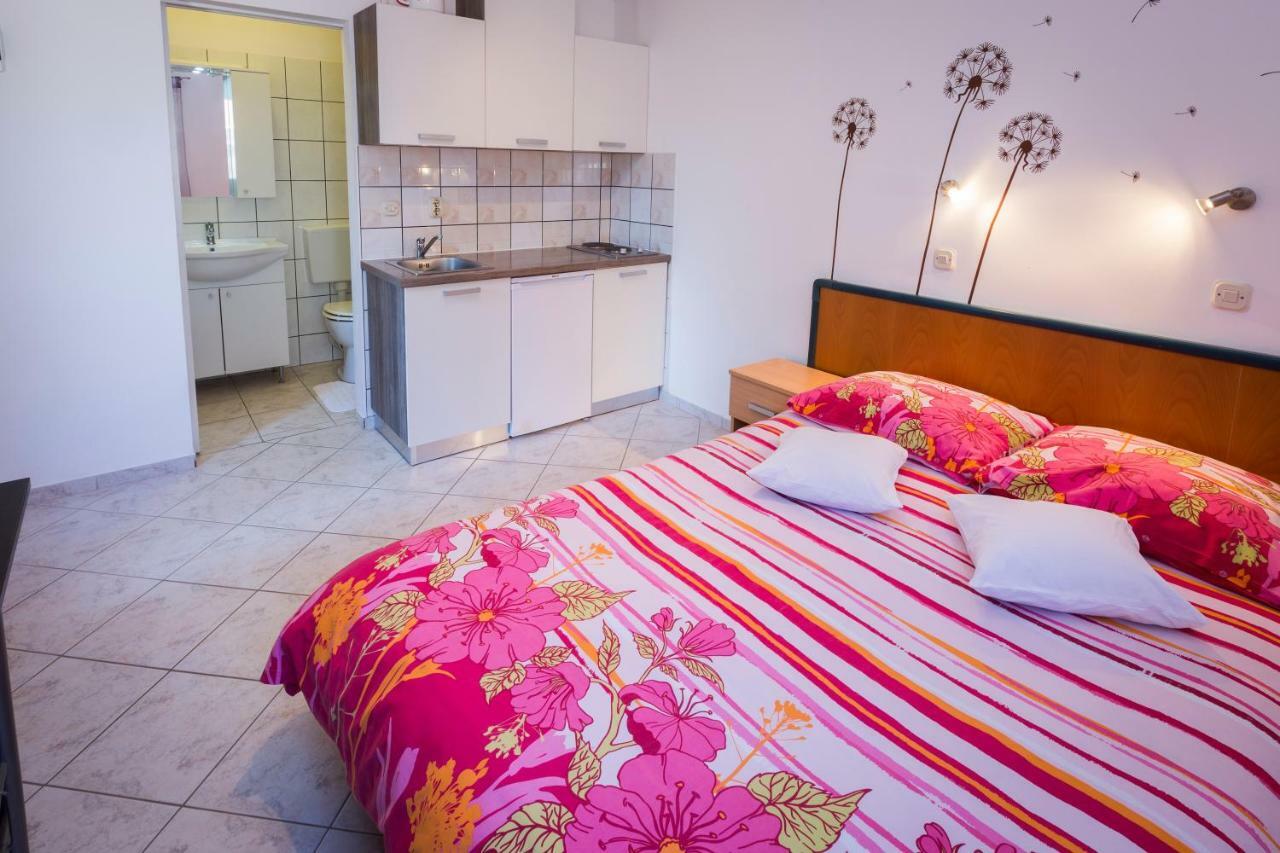 Apartments Goga Mali Lošinj Εξωτερικό φωτογραφία